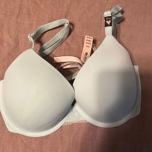 Victoria secret bra 32DD.